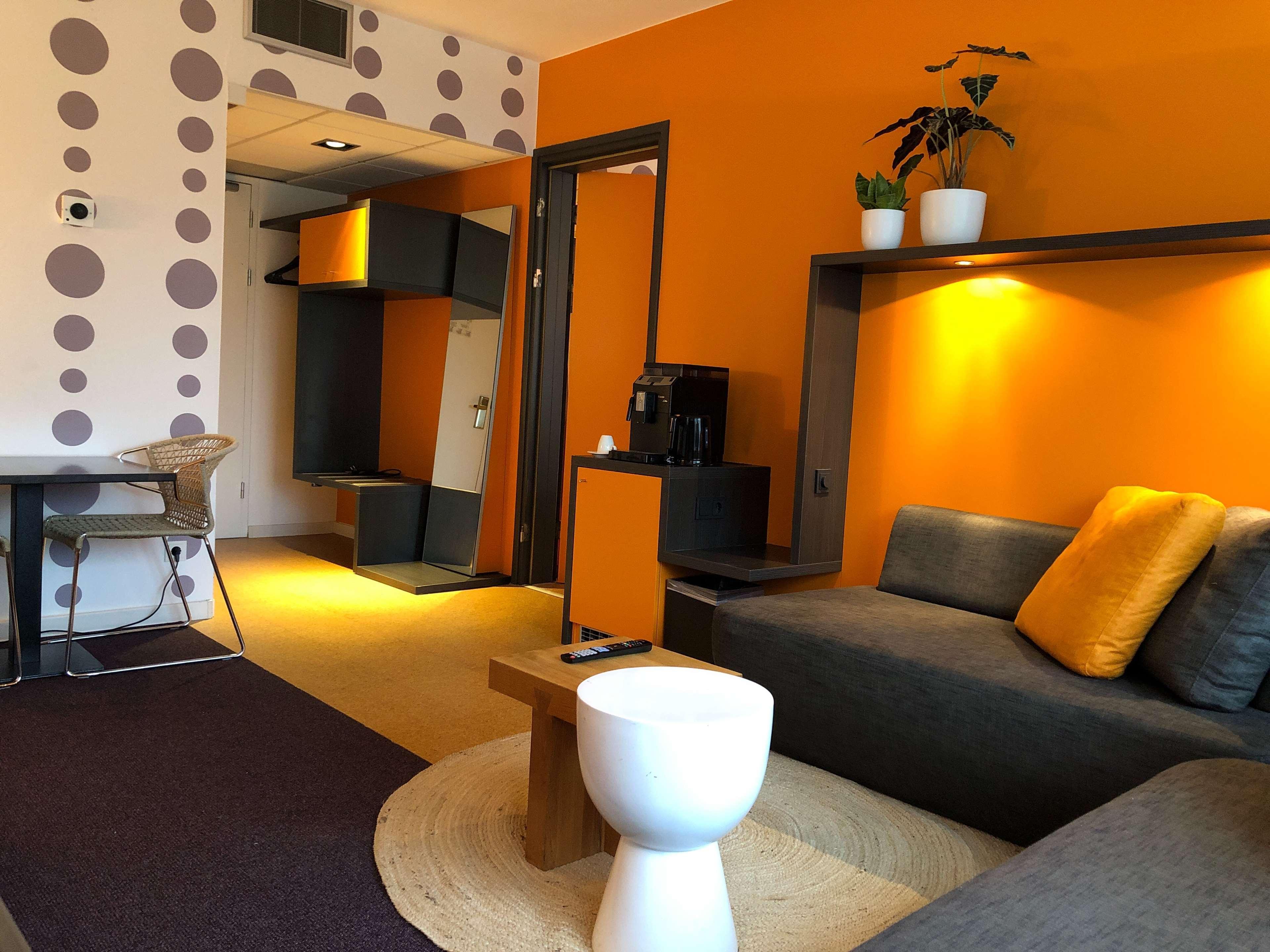 Amrath Airport Hotel Ротердам Екстериор снимка