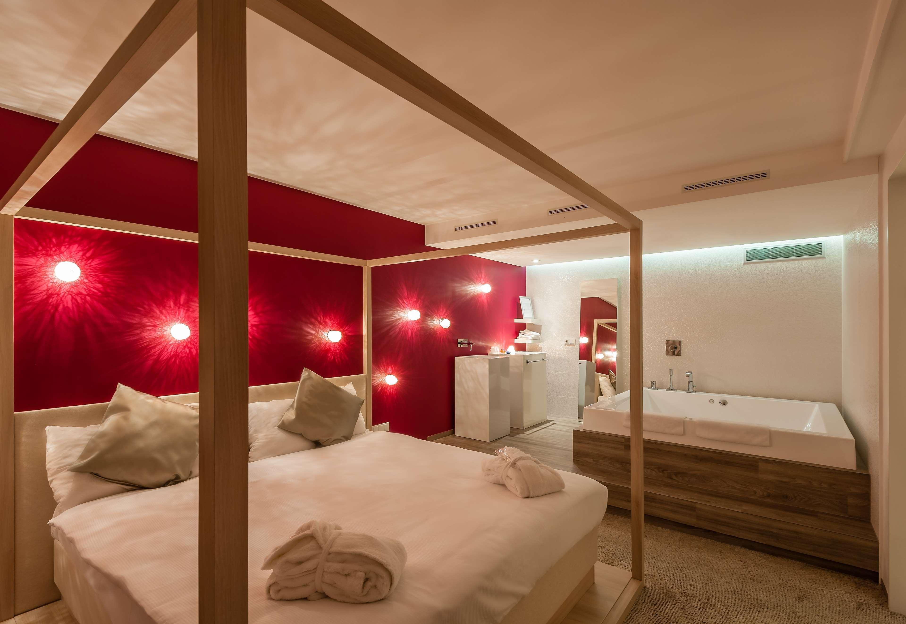 Amrath Airport Hotel Ротердам Екстериор снимка