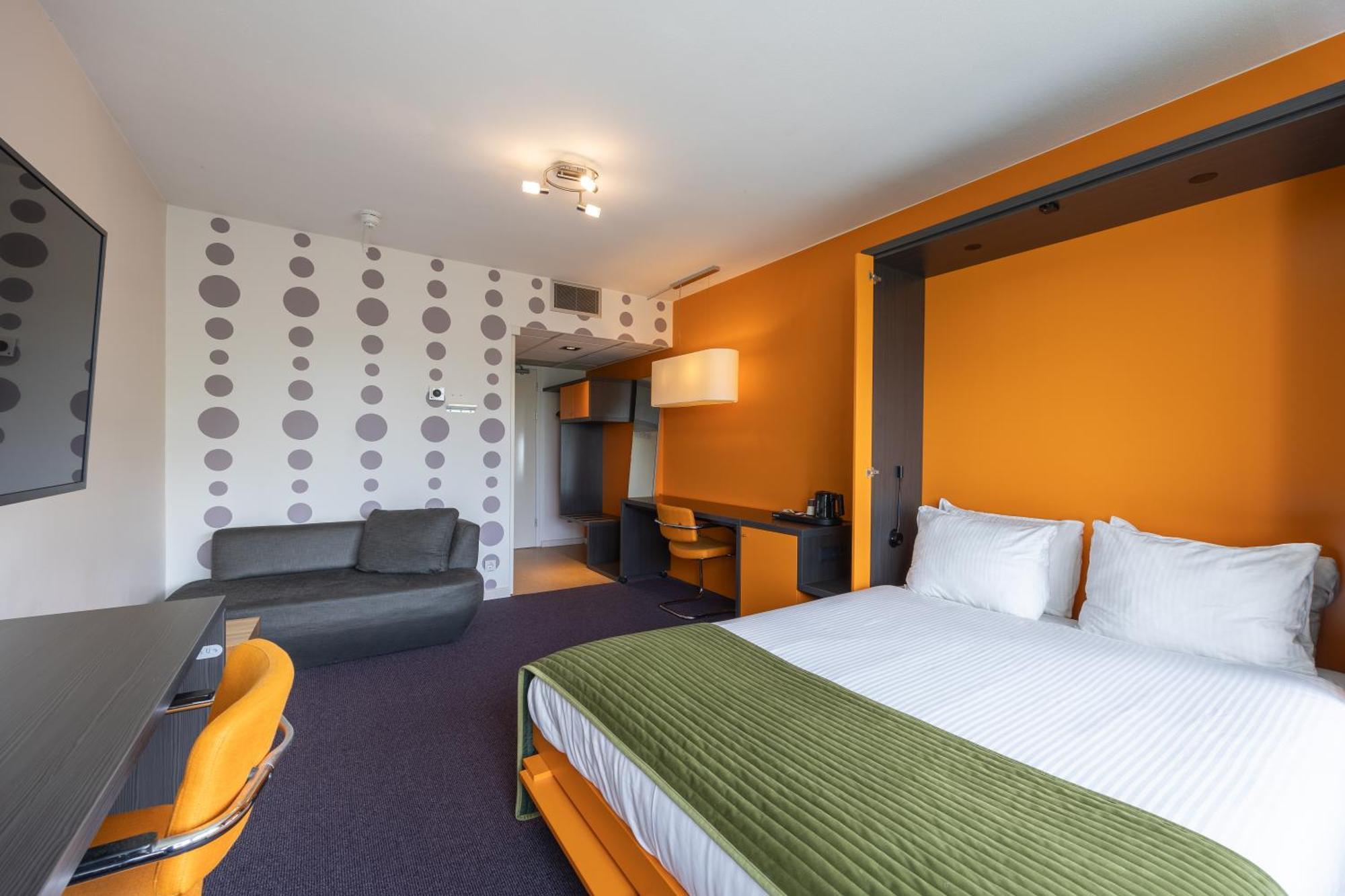Amrath Airport Hotel Ротердам Екстериор снимка